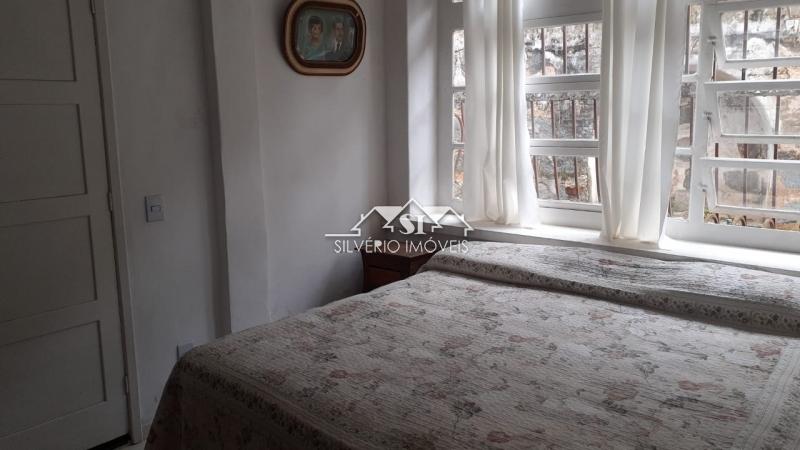 Casa para alugar com 4 quartos, 310m² - Foto 5