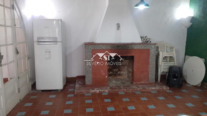 Casa para alugar com 4 quartos, 310m² - Foto 17