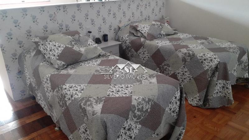 Casa para alugar com 4 quartos, 310m² - Foto 16