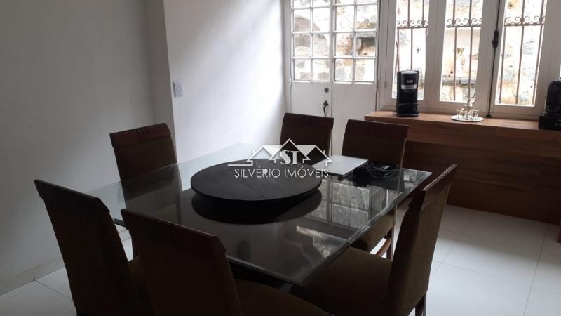 Casa para alugar com 4 quartos, 310m² - Foto 15