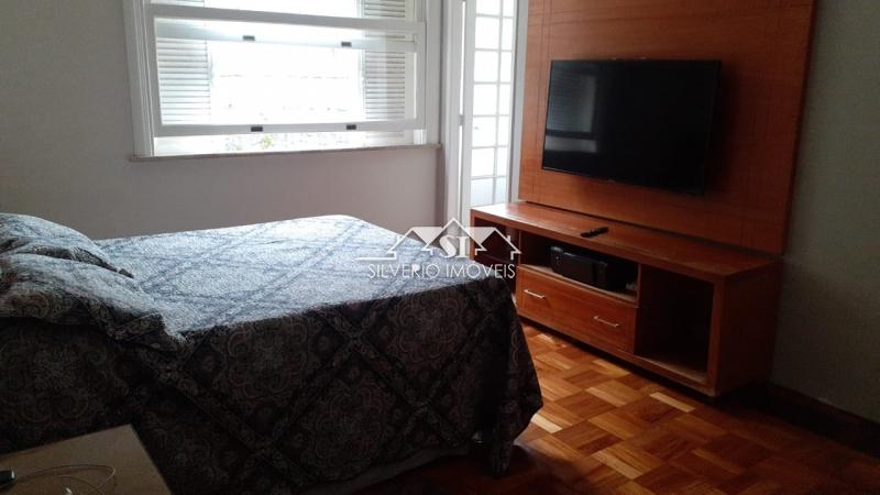 Casa para alugar com 4 quartos, 310m² - Foto 14
