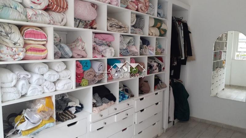 Casa para alugar com 4 quartos, 310m² - Foto 32