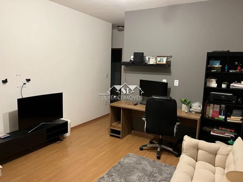 Casa à venda com 3 quartos, 172m² - Foto 4