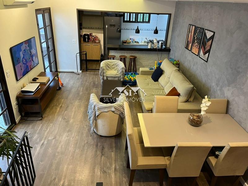 Casa à venda com 3 quartos, 172m² - Foto 2