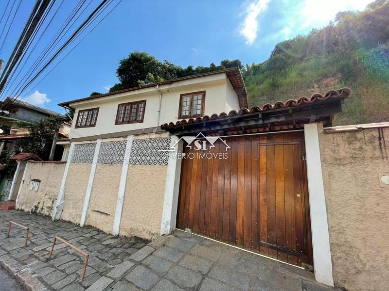 Casa à venda com 5 quartos, 210m² - Foto 19