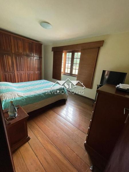 Casa à venda com 5 quartos, 210m² - Foto 23