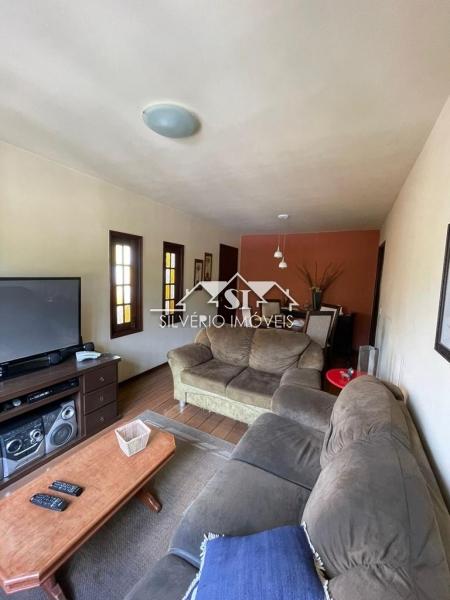 Casa à venda com 5 quartos, 210m² - Foto 26