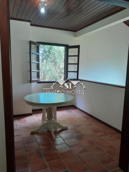 Casa à venda com 3 quartos, 200m² - Foto 6