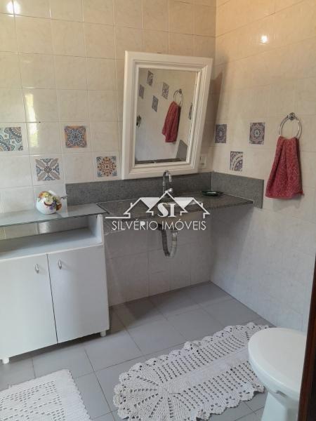 Casa à venda com 3 quartos, 200m² - Foto 11