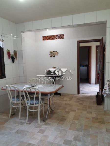 Casa à venda com 3 quartos, 200m² - Foto 16