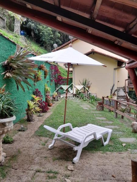 Casa à venda com 3 quartos, 200m² - Foto 20