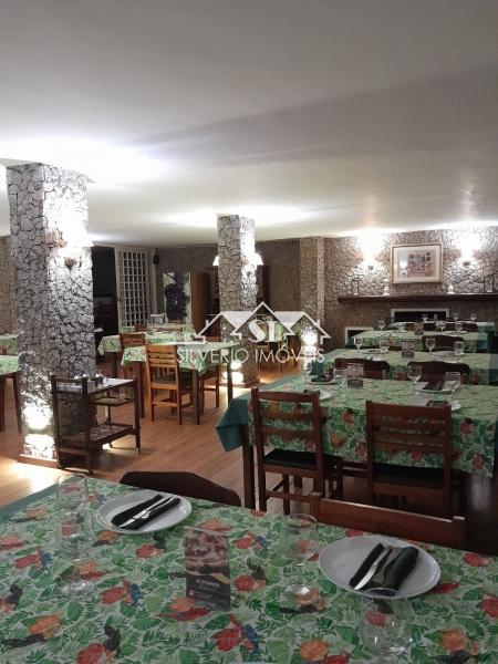 Casa à venda com 3 quartos, 200m² - Foto 30