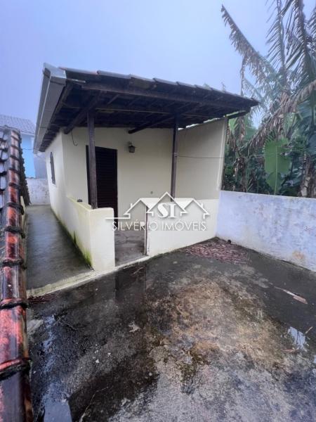 Casa à venda com 2 quartos, 66m² - Foto 6