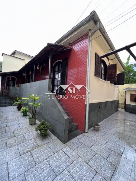 Casa em Chácara Flora - Petrópolis/RJ  - 2 Quartos