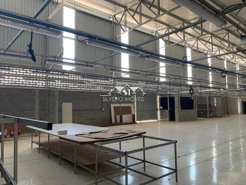 Depósito-Galpão-Armazém para alugar, 1600m² - Foto 3