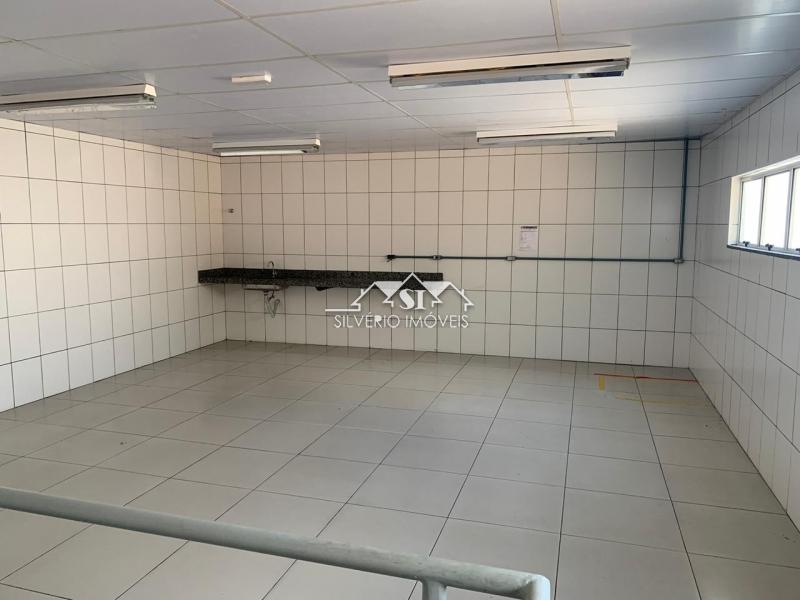 Depósito-Galpão-Armazém para alugar, 1600m² - Foto 11