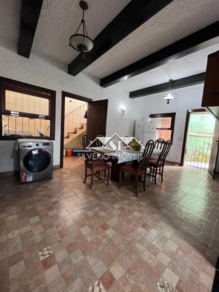 Casa à venda com 3 quartos, 140m² - Foto 8