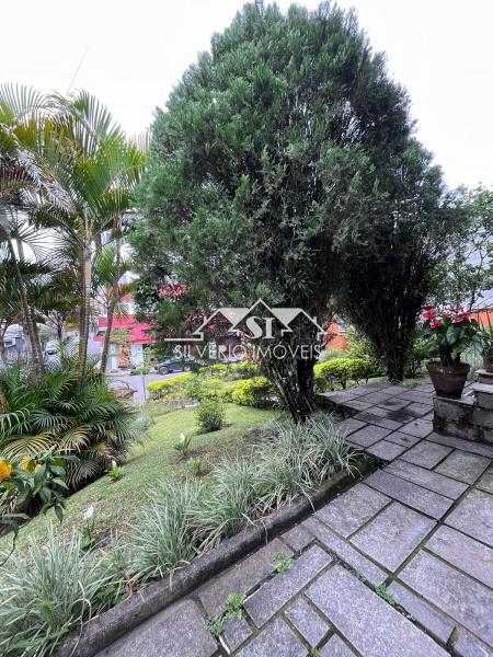 Casa à venda com 3 quartos, 140m² - Foto 3