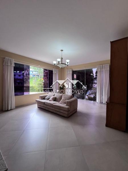 Casa à venda com 3 quartos, 140m² - Foto 4