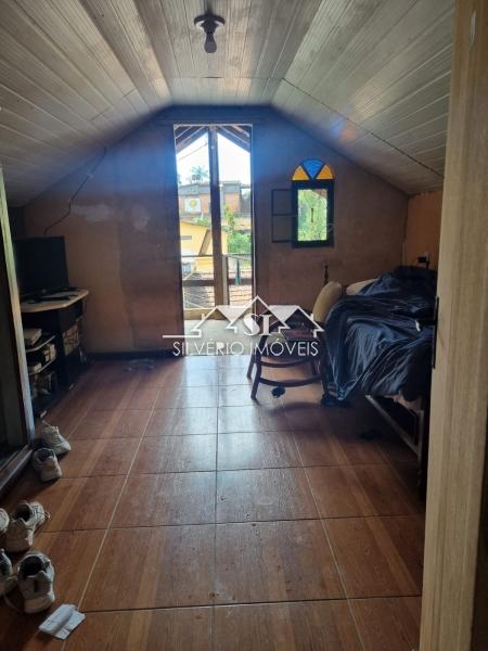Casa à venda com 4 quartos, 110m² - Foto 12