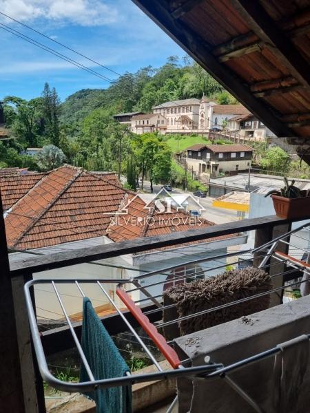 Casa à venda com 4 quartos, 110m² - Foto 13