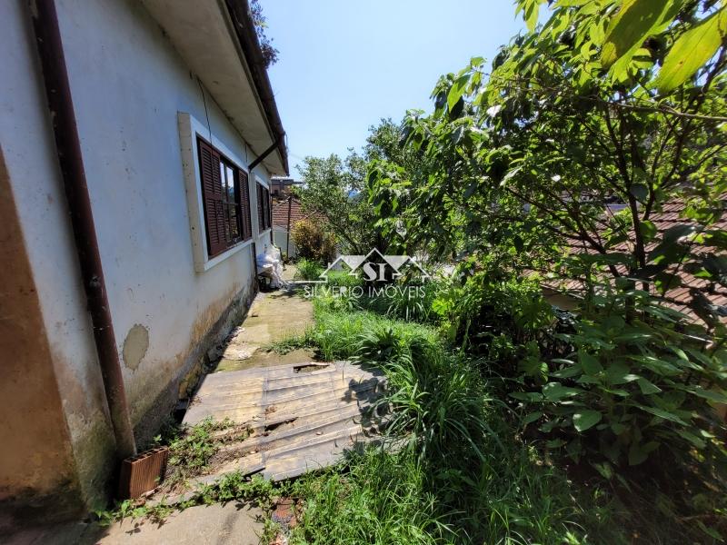Casa à venda com 4 quartos, 110m² - Foto 23