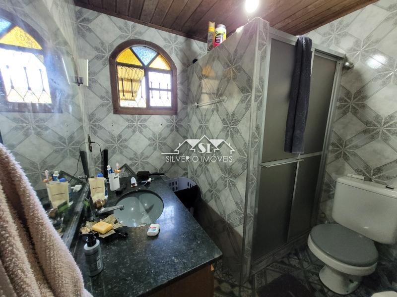 Casa à venda com 4 quartos, 110m² - Foto 25