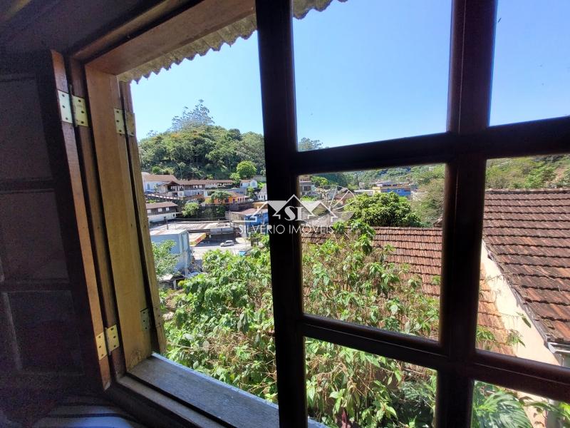 Casa à venda com 4 quartos, 110m² - Foto 26