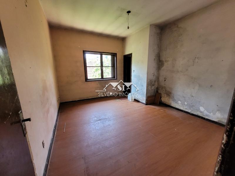 Casa à venda com 4 quartos, 110m² - Foto 27