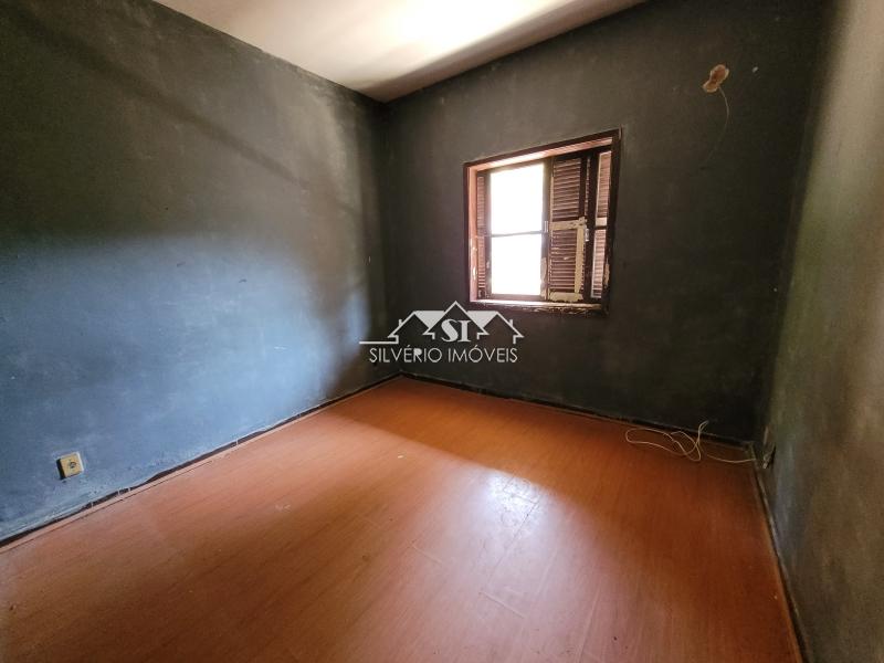 Casa à venda com 4 quartos, 110m² - Foto 28