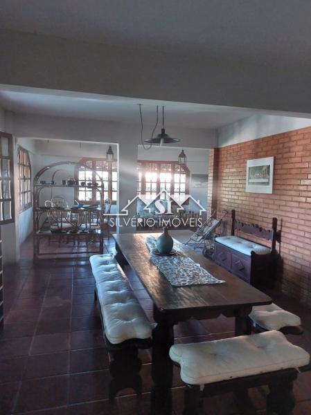 Casa à venda com 3 quartos, 280m² - Foto 9