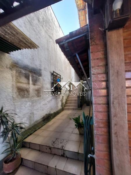 Casa à venda com 3 quartos, 280m² - Foto 15