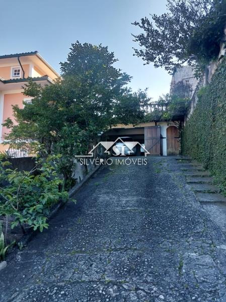 Casa à venda com 3 quartos, 280m² - Foto 23