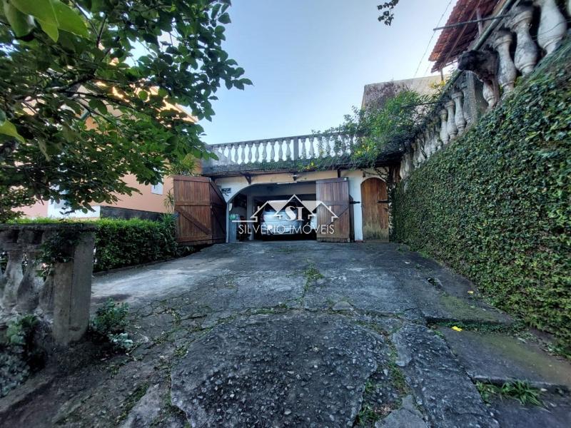 Casa à venda com 3 quartos, 280m² - Foto 27