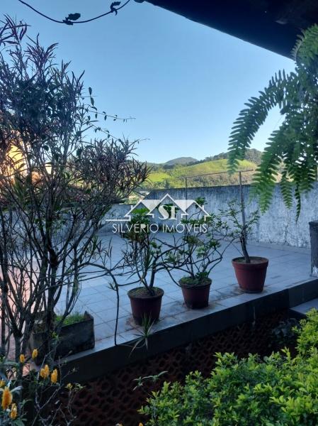 Casa à venda com 3 quartos, 280m² - Foto 28