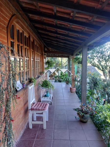Casa à venda com 3 quartos, 280m² - Foto 33