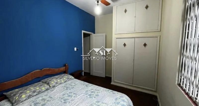 Casa à venda com 5 quartos, 300m² - Foto 7