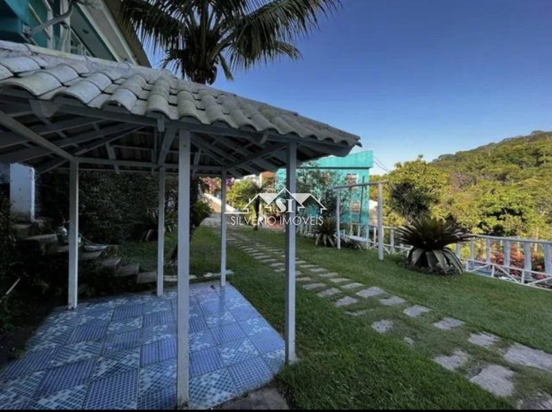 Casa à venda com 5 quartos, 300m² - Foto 11