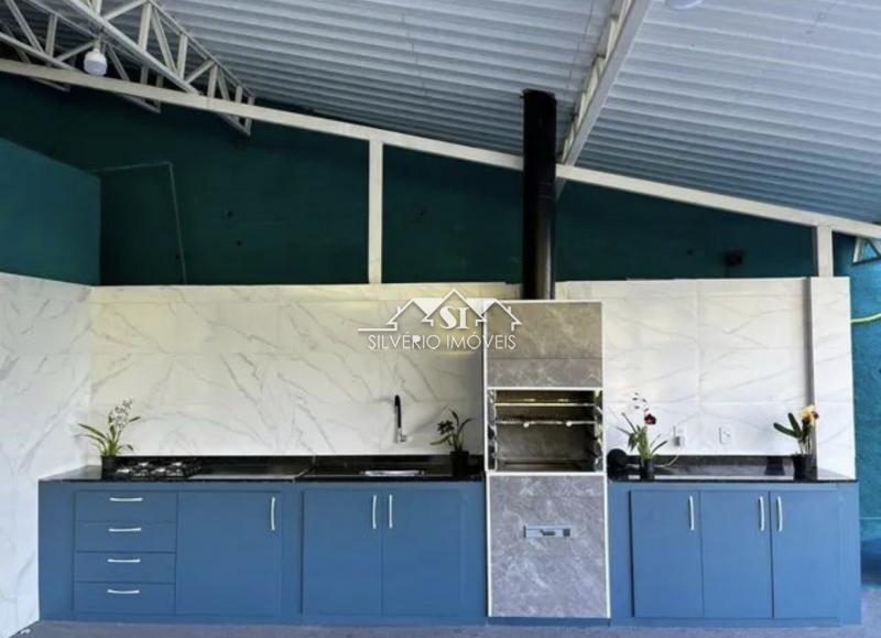 Casa à venda com 5 quartos, 300m² - Foto 12