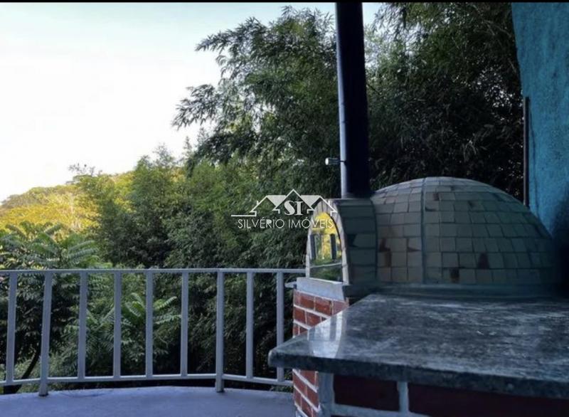 Casa à venda com 5 quartos, 300m² - Foto 14