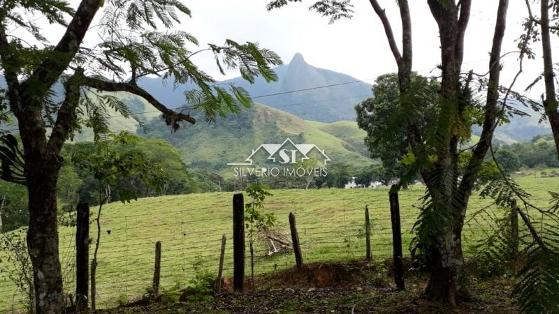 Sítio à venda com 2 quartos, 190m² - Foto 3