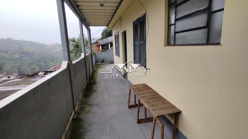 Casa para Alugar em Carangola, Petrópolis - RJ - Foto 16