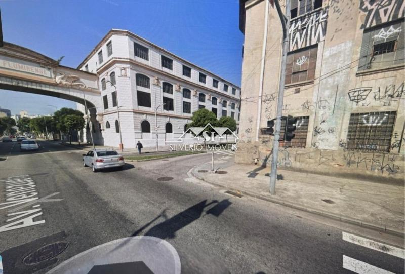 Prédio Comercial em Gamboa - Rio de Janeiro/RJ  - 29 Quartos