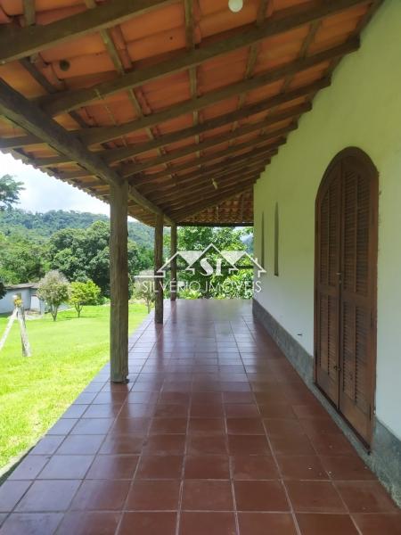 Casa à venda com 3 quartos, 350m² - Foto 7