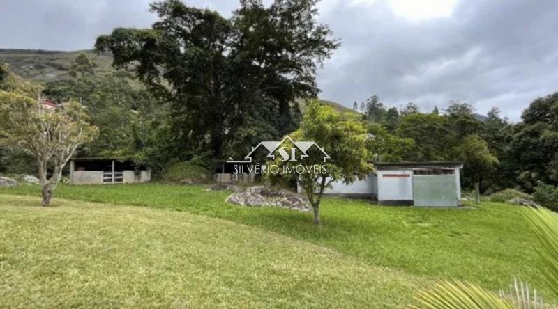 Casa à venda com 3 quartos, 350m² - Foto 23