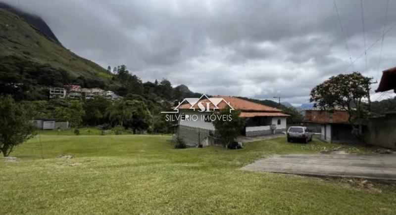 Casa à venda com 3 quartos, 350m² - Foto 26