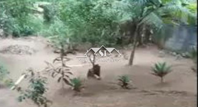 Terreno à venda com 2 quartos, 80m² - Foto 4