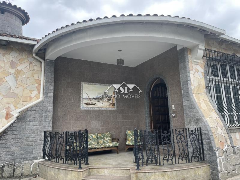 Casa à venda com 9 quartos, 390m² - Foto 6