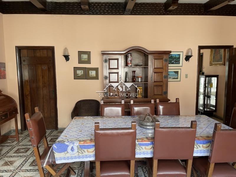 Casa à venda com 9 quartos, 390m² - Foto 24