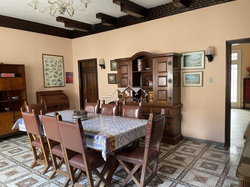 Casa à venda com 9 quartos, 390m² - Foto 22